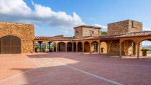 Tuscany bike tour - Volterra wine cellar experience