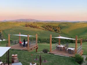 Tuscany cycling tour - Organic farm food and wine experience