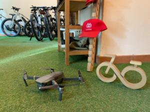 E-bike rental Tuscany - Castelfalfi (Montaione)